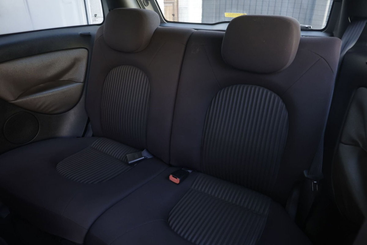 Lancia Ypsilon 1.2 Versus (3)