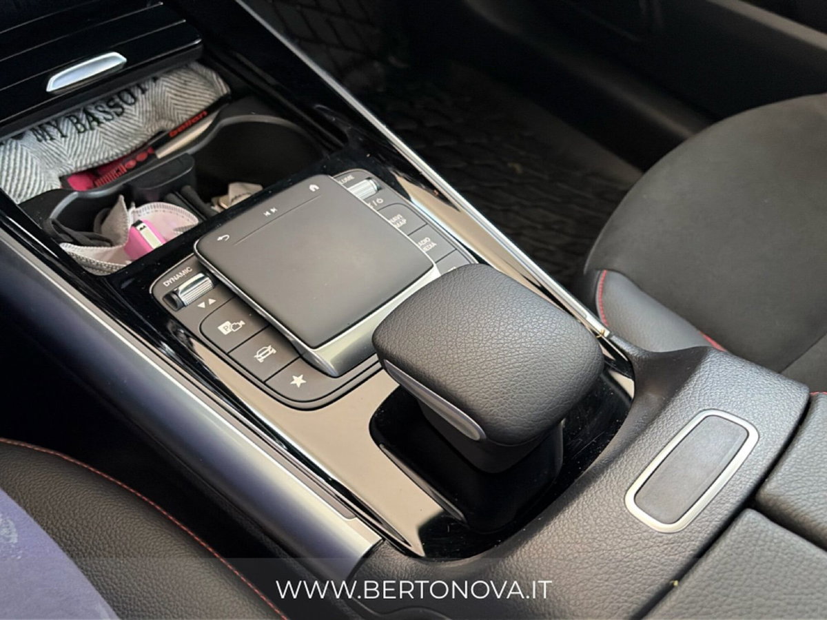 Mercedes-Benz GLA SUV 200 d AMG Line Premium Plus 4matic auto (7)