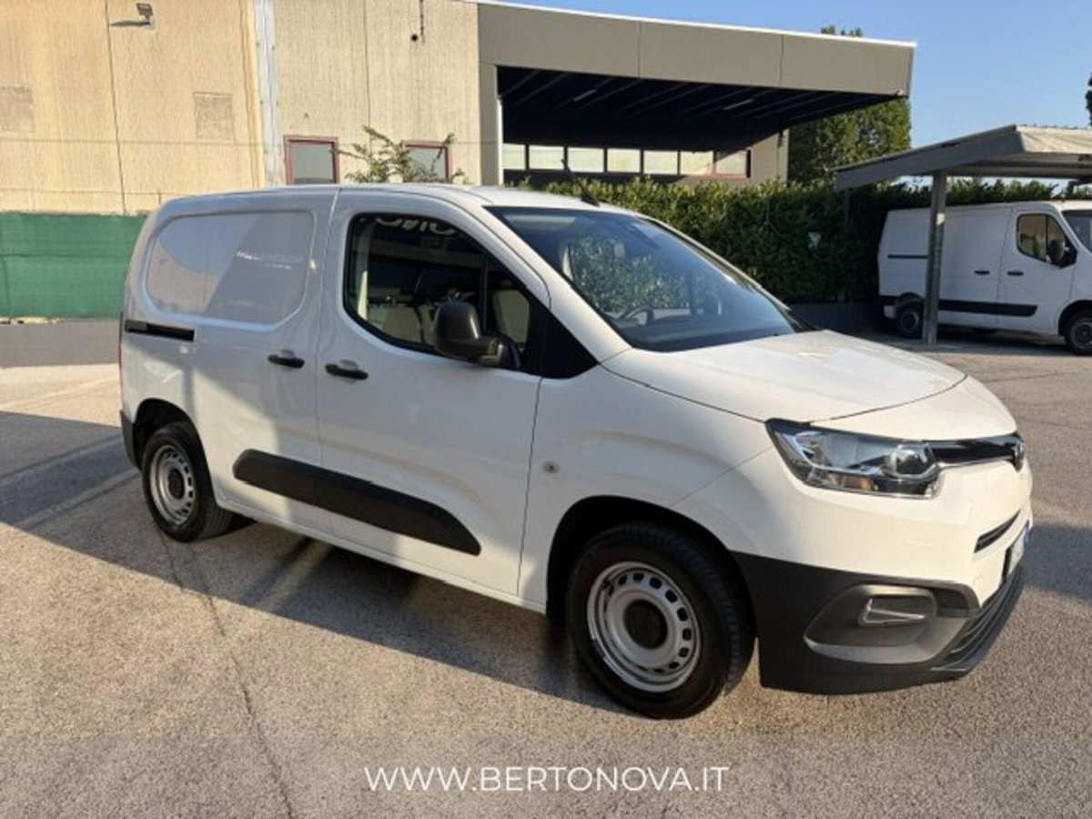 Toyota Proace City Furgone City 1.5D 100cv S&S L1 S Comfort (5)