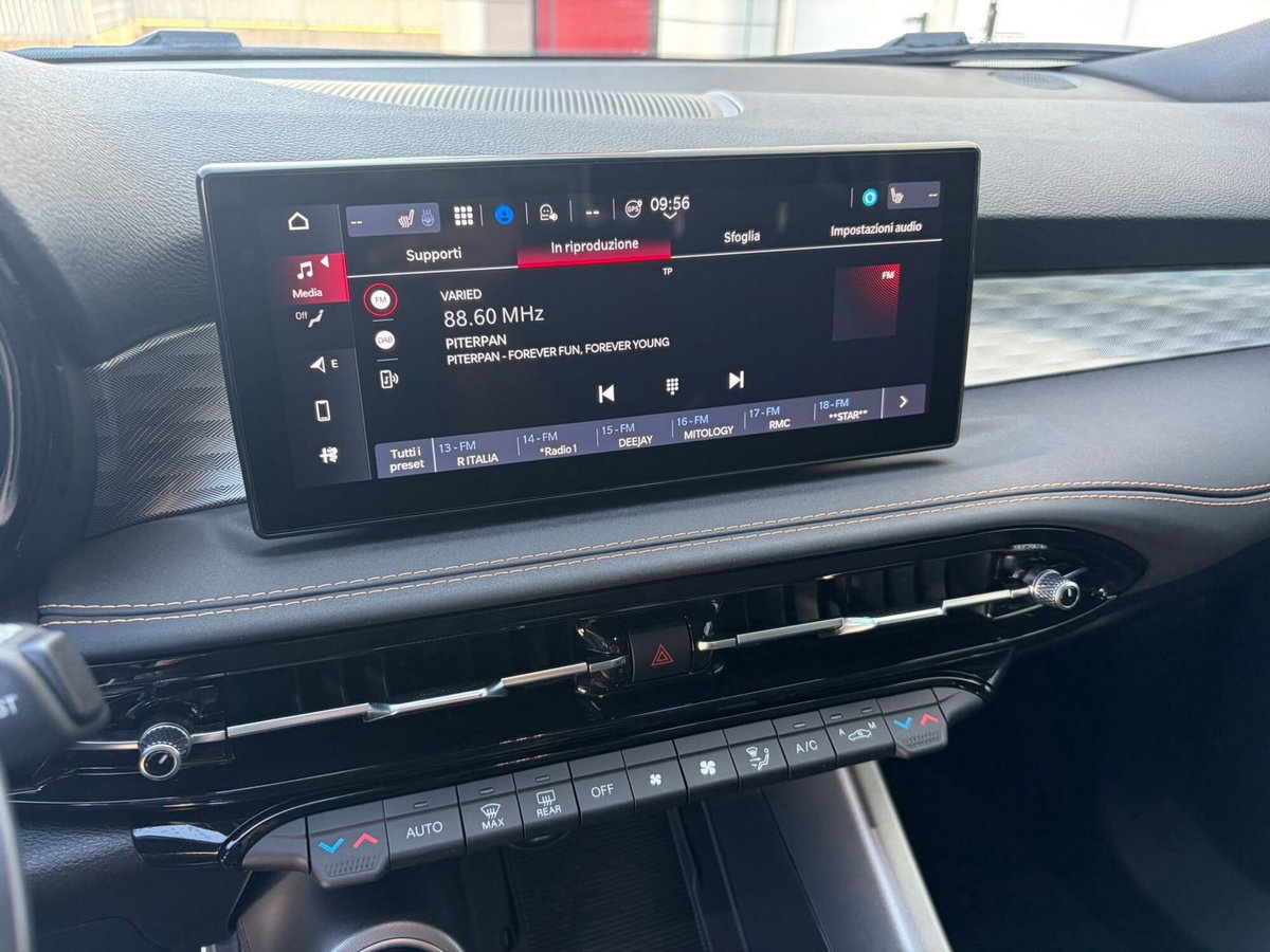 Alfa Romeo Tonale 1.5 hybrid Veloce 160cv tct7 (12)