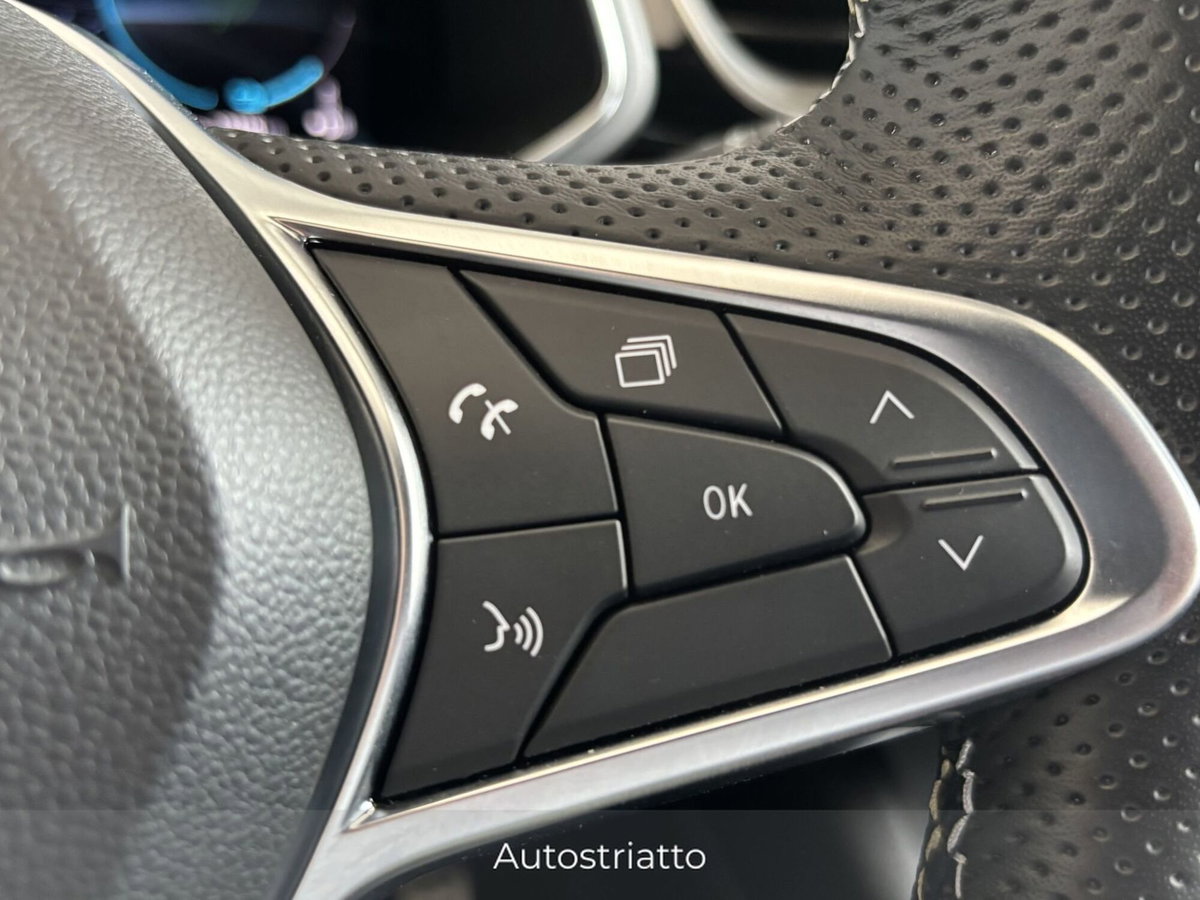 Renault Captur Full Hybrid E-Tech 145 CV Engineered (18)