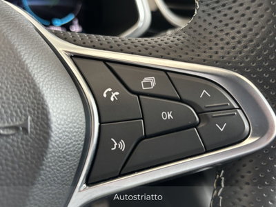 Renault Captur Full Hybrid E-Tech 145 CV Engineered (18)