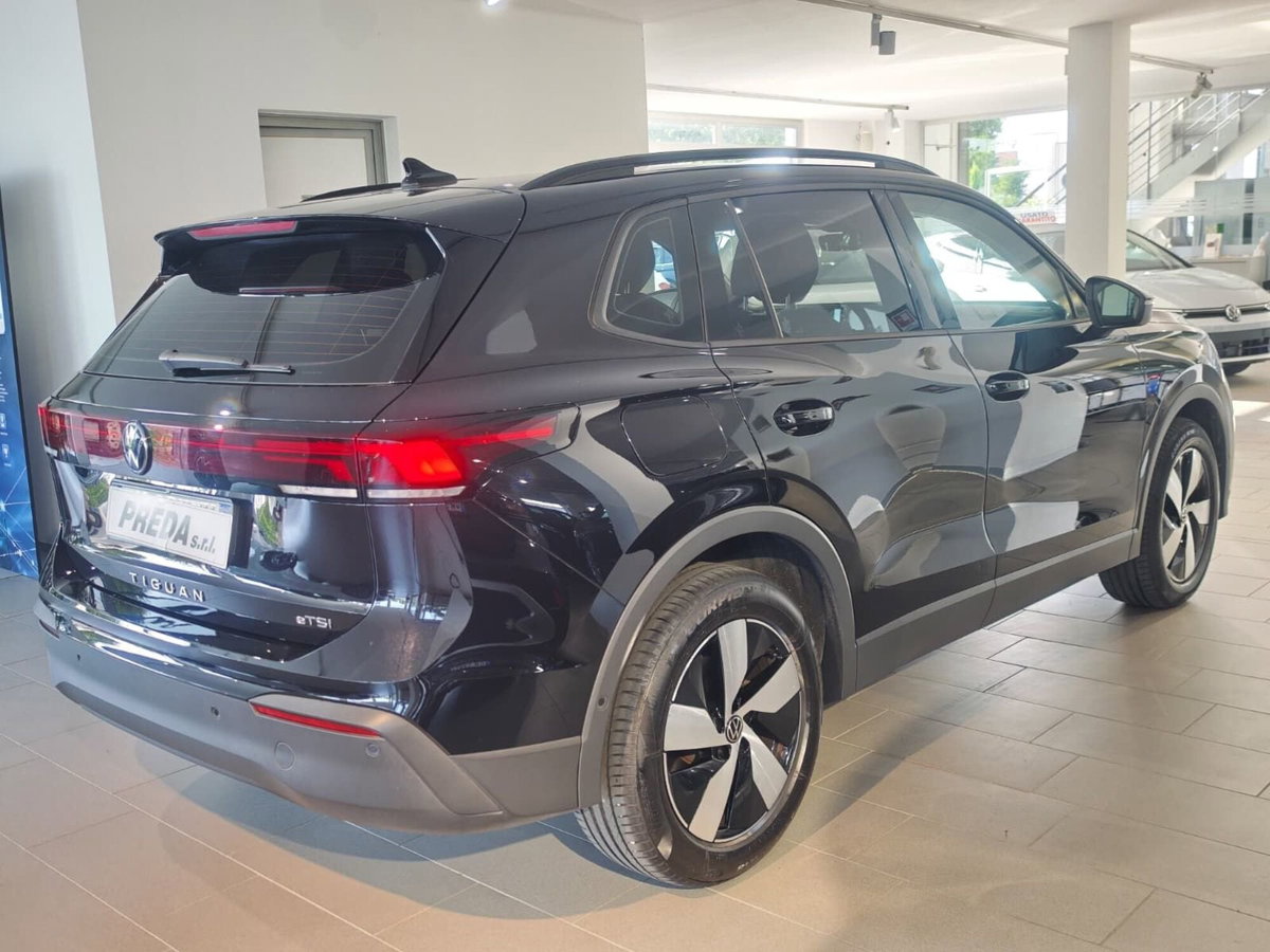 Volkswagen Tiguan 1.5 etsi Life 150cv dsg (5)