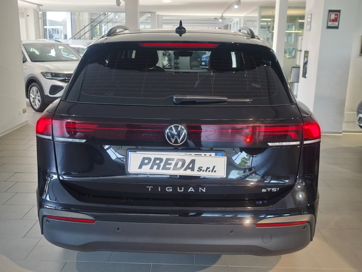 Volkswagen Tiguan 1.5 etsi Life 150cv dsg (6)