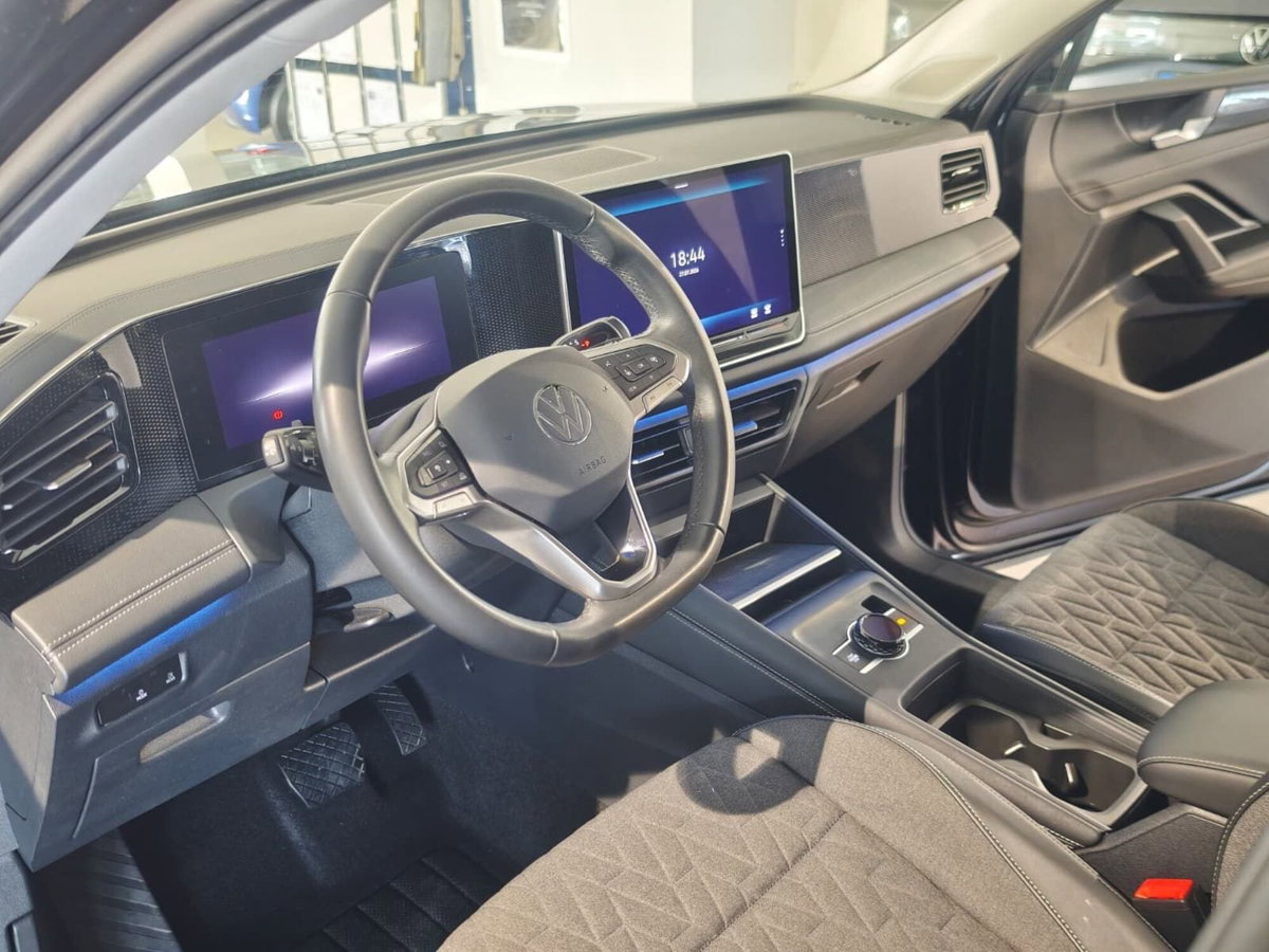 Volkswagen Tiguan 1.5 etsi Life 150cv dsg (9)