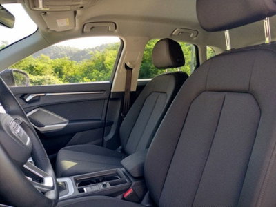Audi Q3 35 TDI quattro S tronic Business Advanced (10)