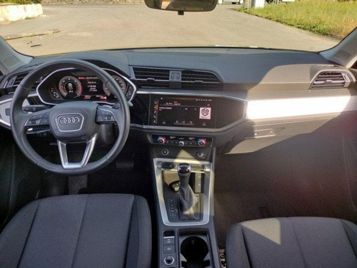 Audi Q3 35 TDI quattro S tronic Business Advanced (13)