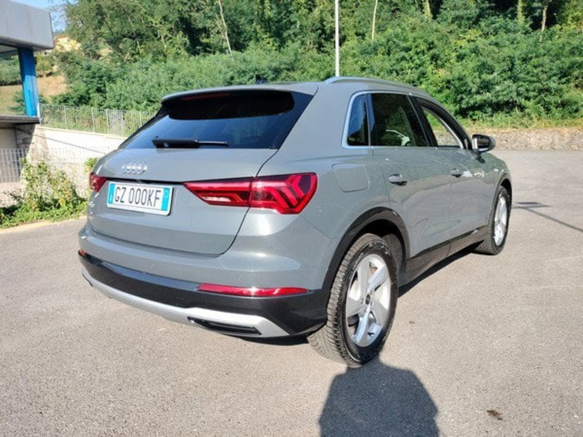 Audi Q3 35 TDI quattro S tronic Business Advanced (6)