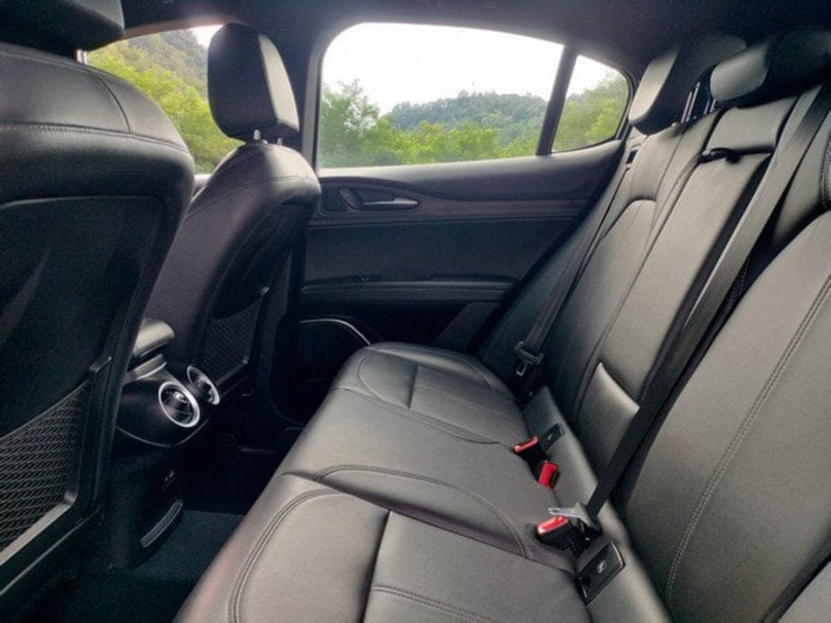 Alfa Romeo Stelvio Stelvio 2.2 Turbodiesel 210 CV AT8 Q4 Ti (14)