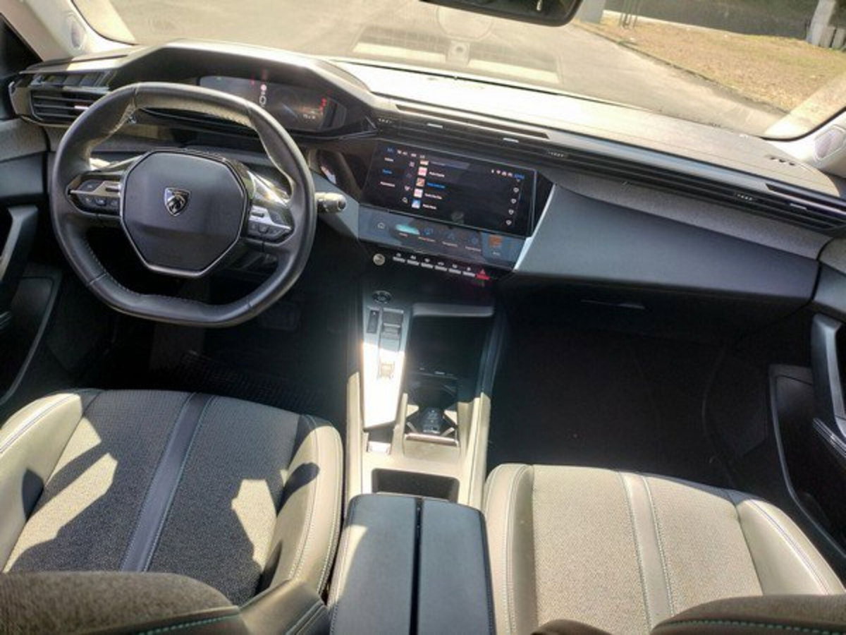 Peugeot 308 BlueHDi 130 S&S EAT8 Allure Pack (13)