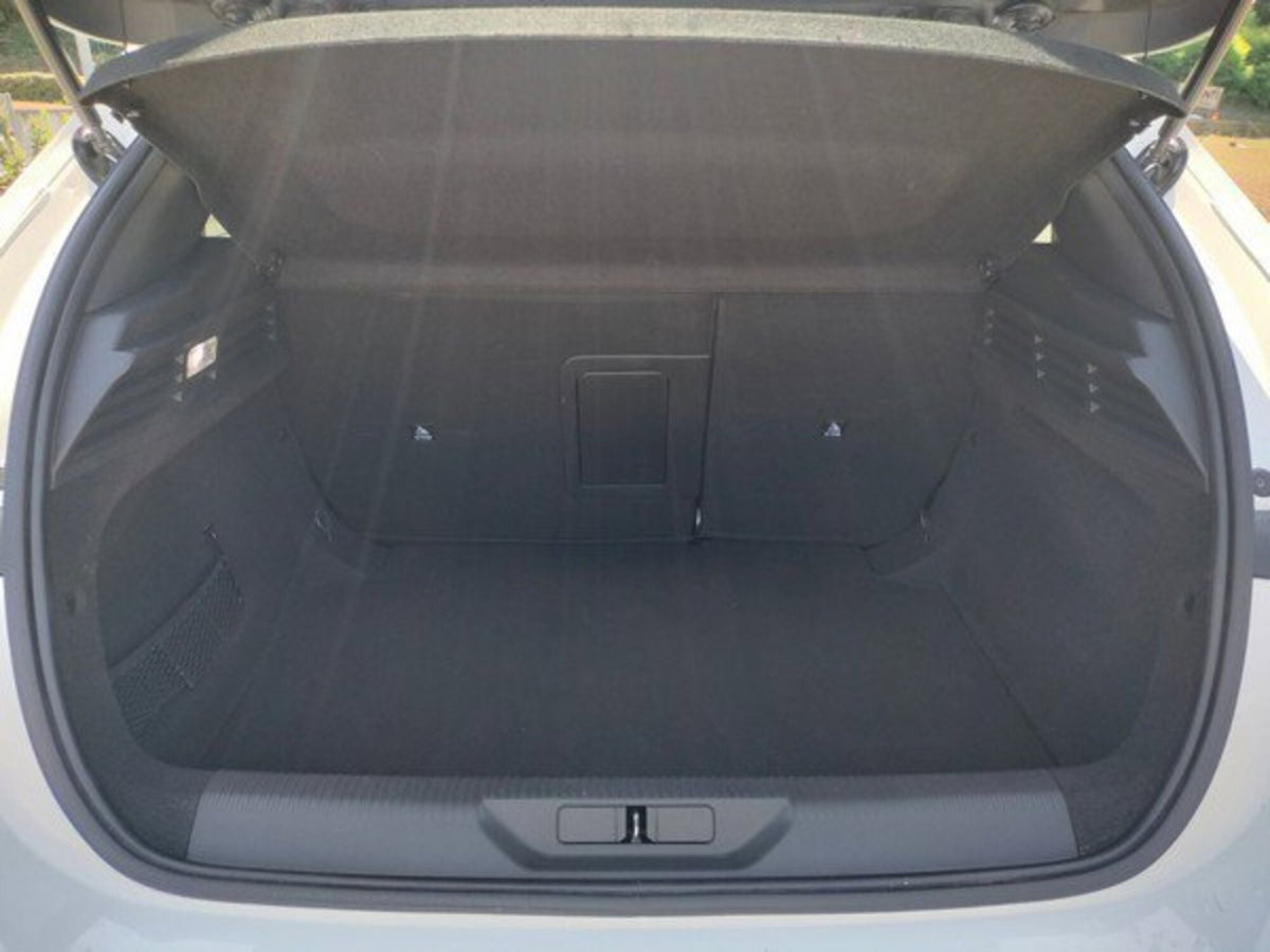Peugeot 308 BlueHDi 130 S&S EAT8 Allure Pack (15)