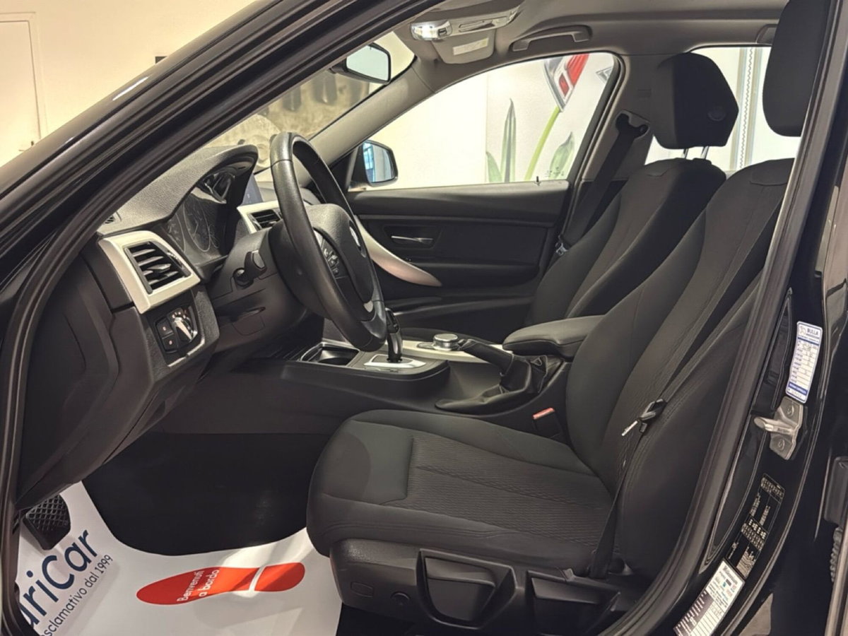 BMW Serie 3 Touring 320d (20)