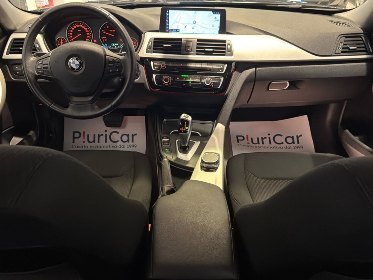 BMW Serie 3 Touring 320d (4)