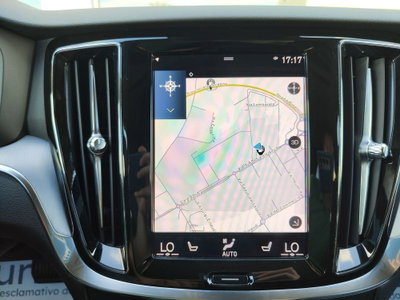 Volvo V60 T6 Recharge AWD Plug-in Hybrid R-design (9)