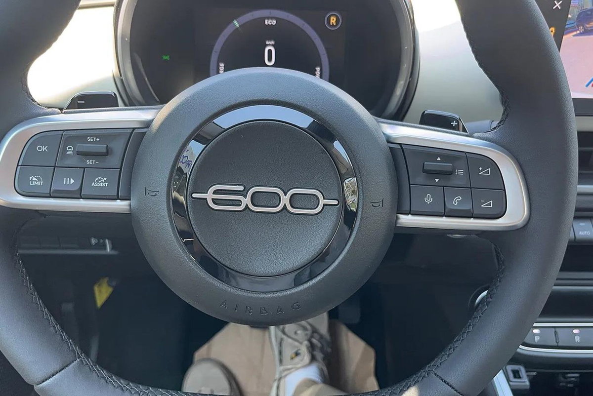 Fiat 600 1.2 hybrid La Prima 110cv auto (20)