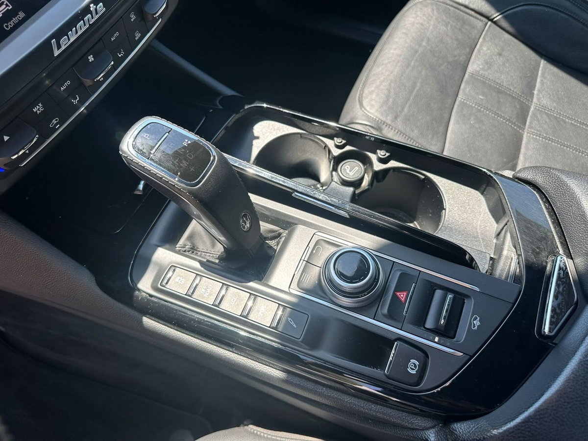 Maserati Levante Levante V6 430 CV S AWD (14)