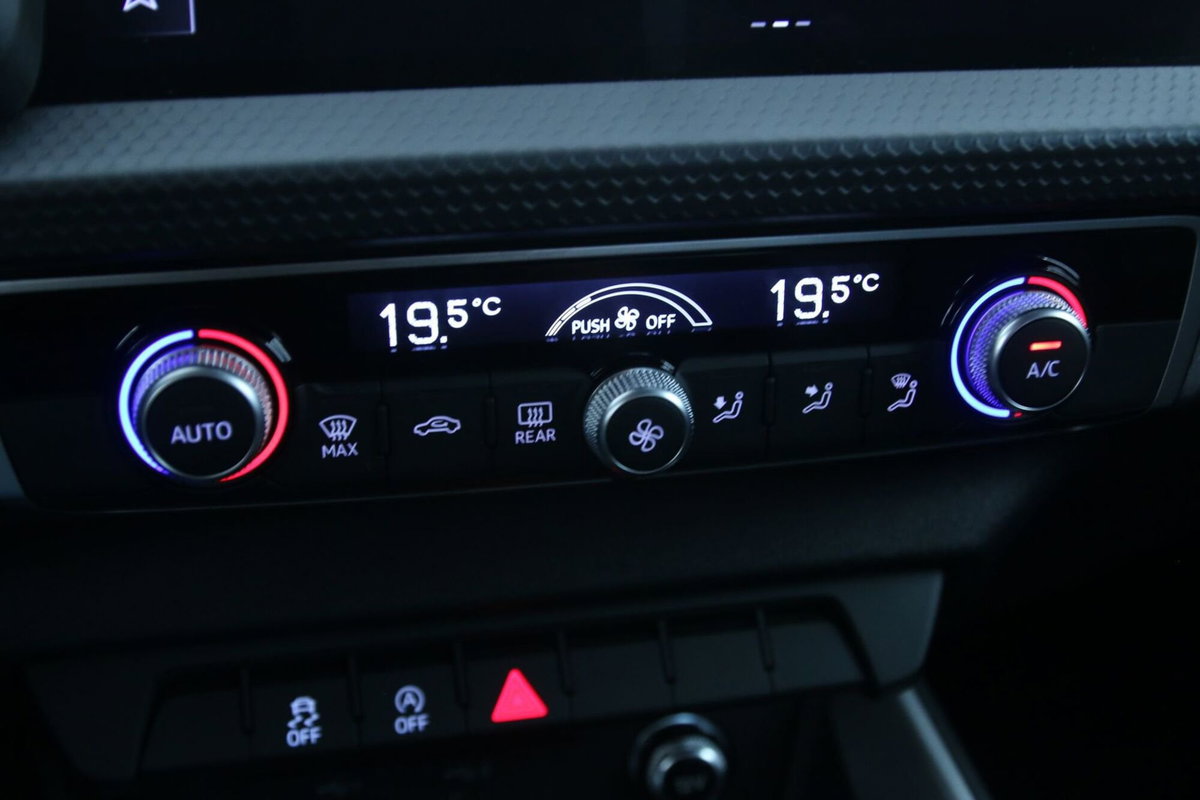 Audi A1 Sportback 30 TFSI S tronic S line edition (18)