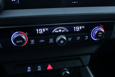 Audi A1 Sportback 30 TFSI S tronic S line edition (18)