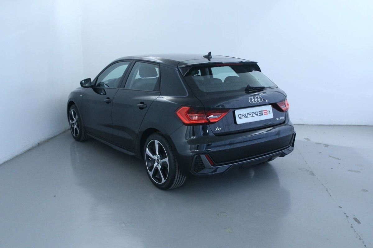 Audi A1 Sportback 30 TFSI S tronic S line edition (6)