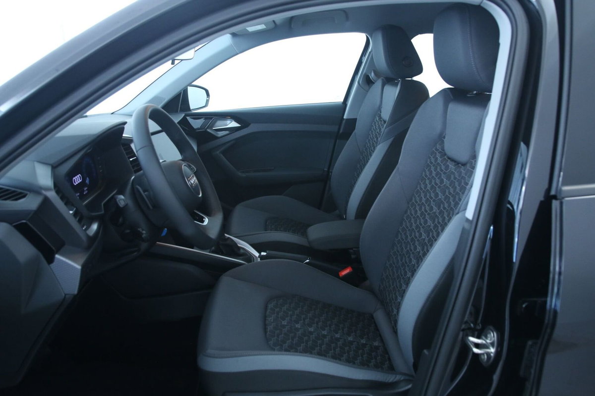 Audi A1 Sportback 30 TFSI S tronic S line edition (7)
