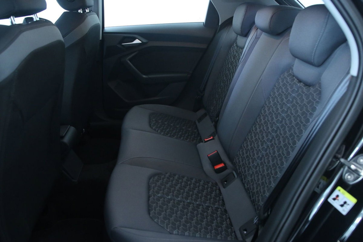Audi A1 Sportback 30 TFSI S tronic S line edition (8)