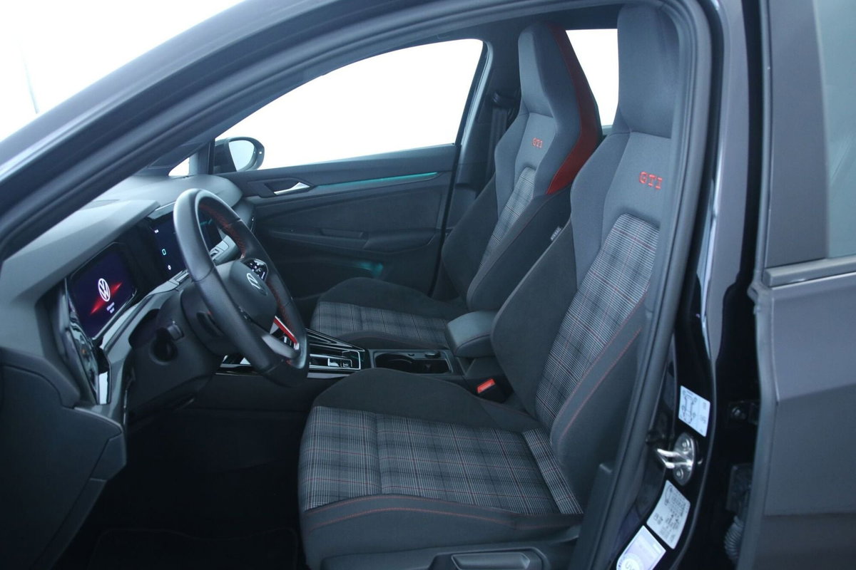Volkswagen Golf 2.0 TSI GTI DSG (7)