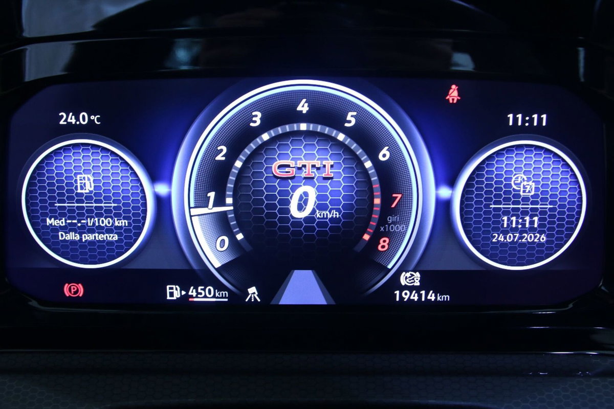Volkswagen Golf 2.0 TSI GTI (11)
