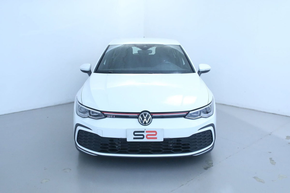 Volkswagen Golf 2.0 TSI GTI (2)