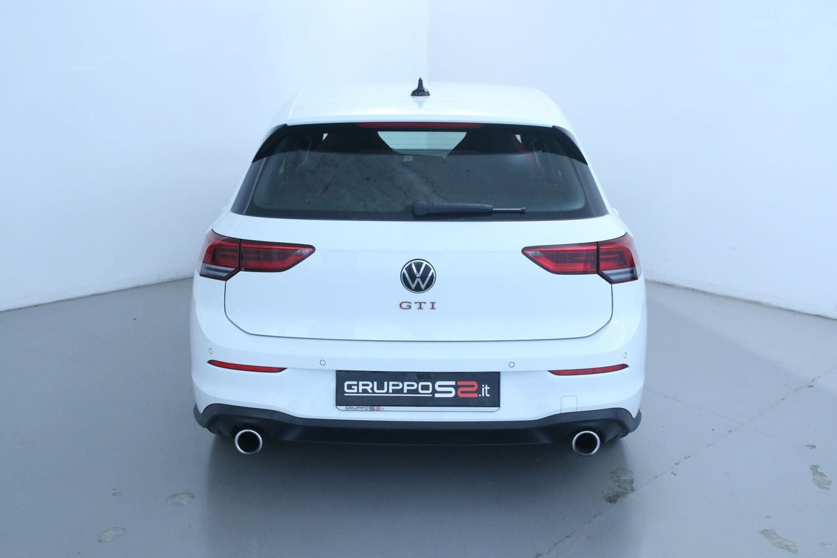 Volkswagen Golf 2.0 TSI GTI (5)