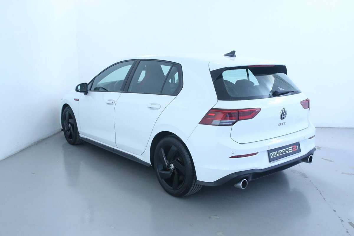 Volkswagen Golf 2.0 TSI GTI (6)