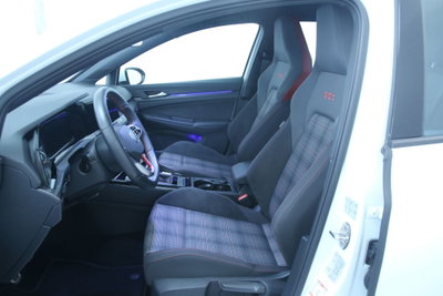 Volkswagen Golf 2.0 TSI GTI (7)