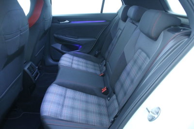 Volkswagen Golf 2.0 TSI GTI (8)
