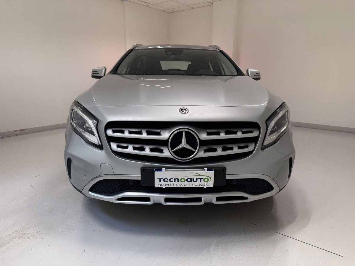 Mercedes-Benz GLA SUV 200 d Sport (3)