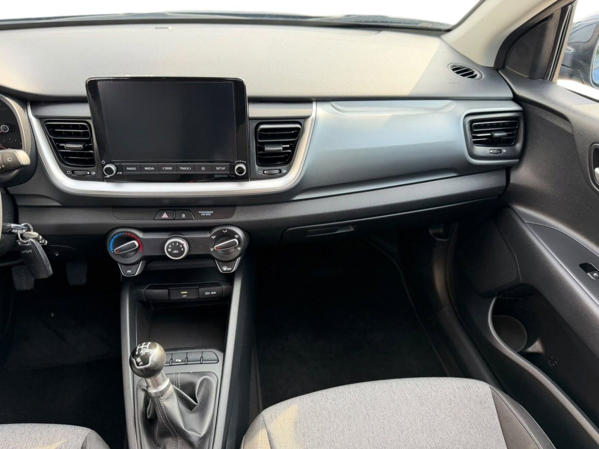 Kia Stonic 1.2 mpi Style gpl 82cv (16)