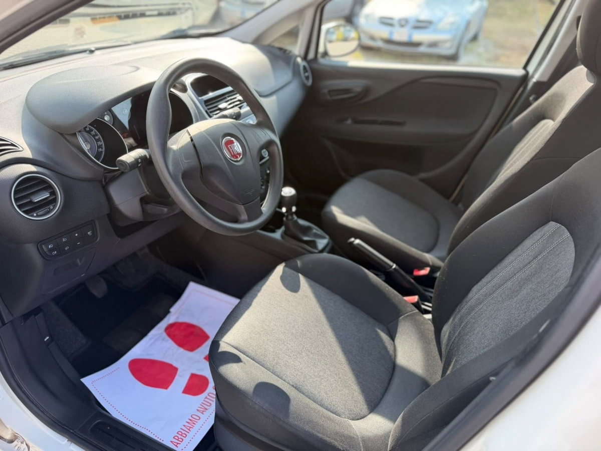 Fiat Punto 1.4 8V 5 porte Natural Power Lounge (10)