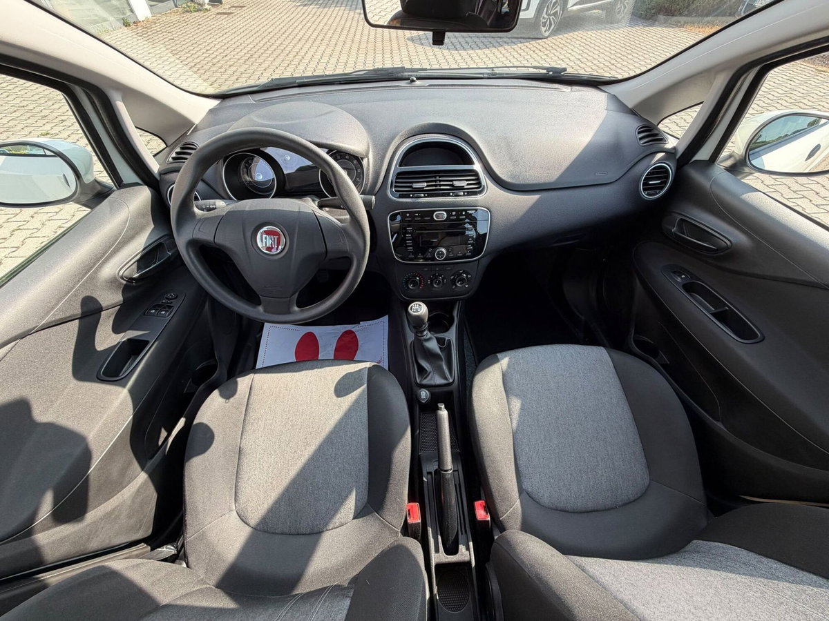 Fiat Punto 1.4 8V 5 porte Natural Power Lounge (12)