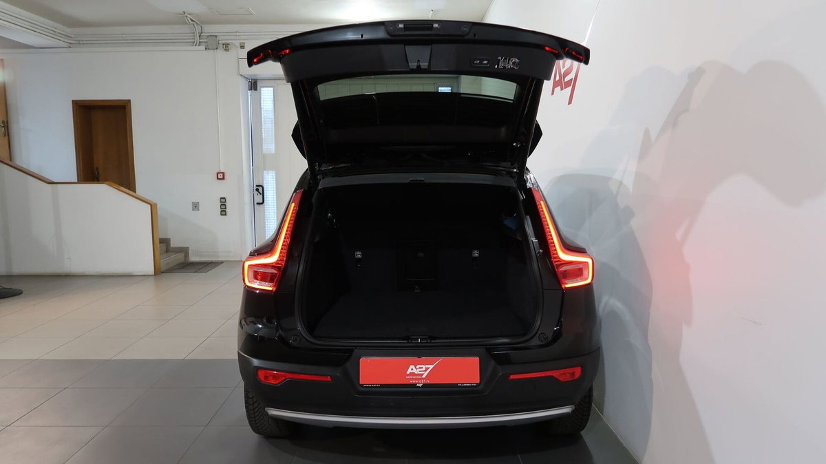 Volvo XC40 T4 Recharge Plug-in Hybrid Inscription Expression (11)