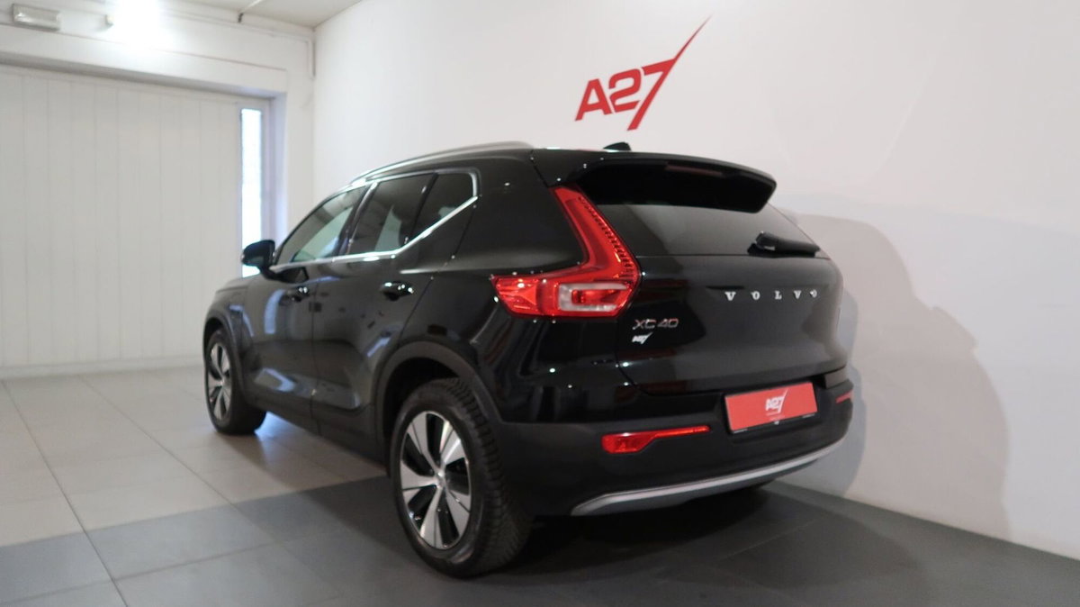 Volvo XC40 T4 Recharge Plug-in Hybrid Inscription Expression (5)
