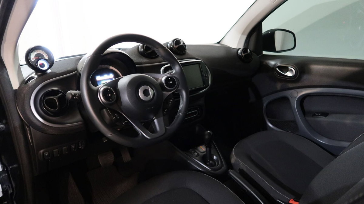smart Fortwo EQ Passion Nightsky (2)