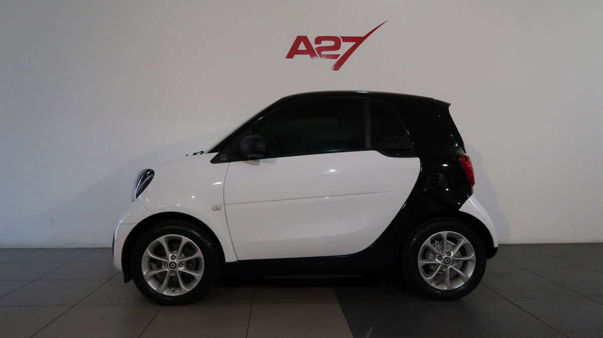 smart Fortwo EQ Passion Nightsky (3)