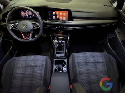 Volkswagen Golf 2.0 TSI GTI (9)