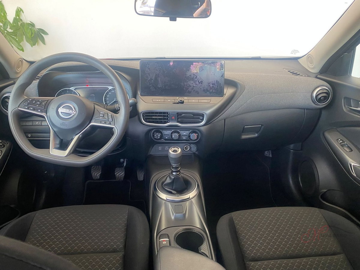 Nissan Juke 1.0 dig-t Acenta 114cv (11)
