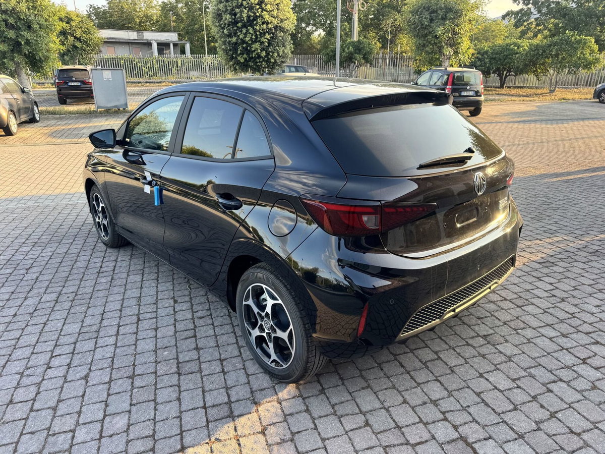 Mg MG3 1.5 hybrid+ Luxury auto (4)