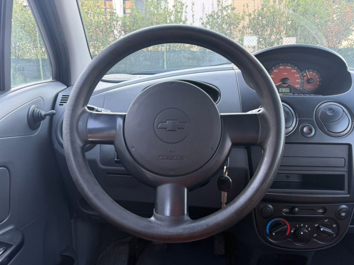 Chevrolet Matiz 800 SE Chic (13)