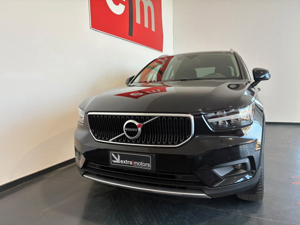 Volvo XC40 T3 Momentum Pro (11)