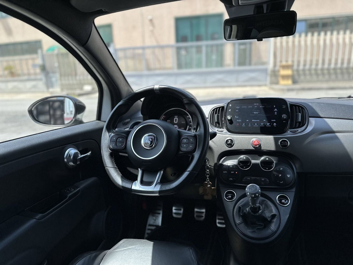 Abarth 595 595 1.4 Turbo T-Jet 165 CV Turismo (11)