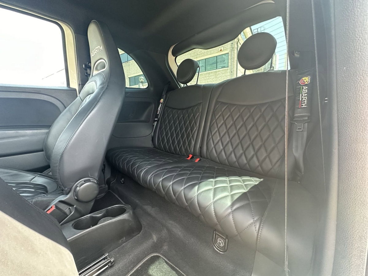 Abarth 595 595 1.4 Turbo T-Jet 165 CV Turismo (15)
