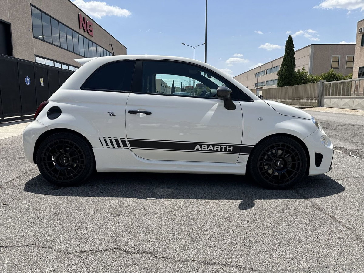 Abarth 595 595 1.4 Turbo T-Jet 165 CV Turismo (7)