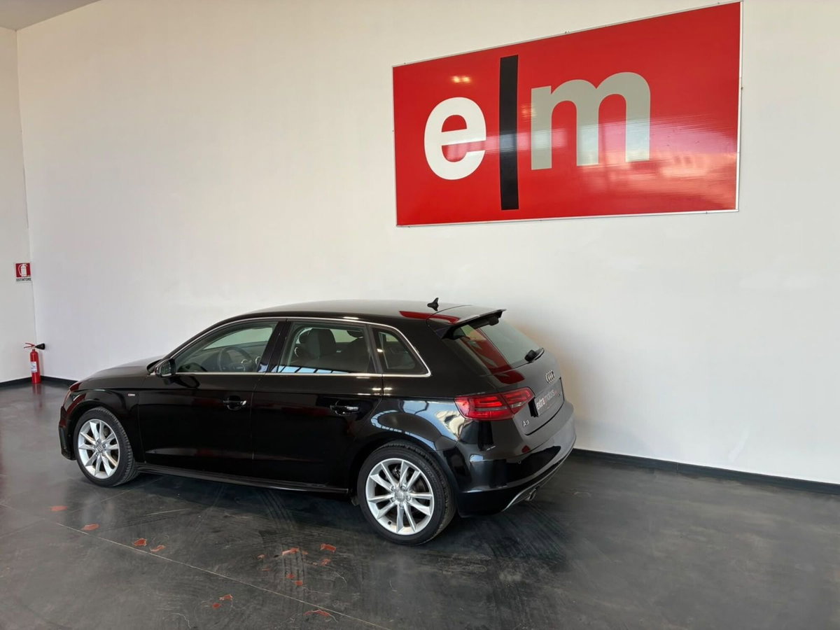 Audi A3 1.6 TDI S tronic Business (11)