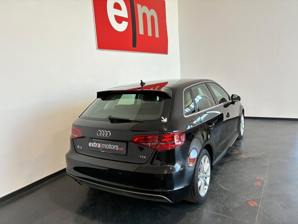 Audi A3 1.6 TDI S tronic Business (7)
